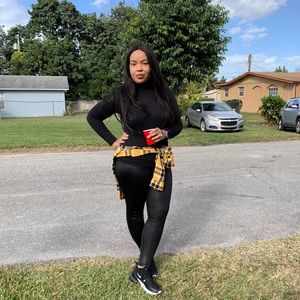 Meet your Posher, Sharee